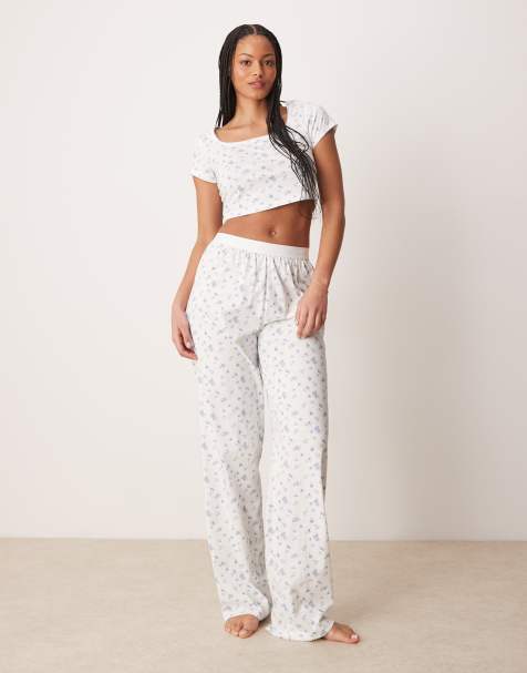 ASOS DESIGN Tall – Småmönstrade pyjamasbyxor med synligt midjeband och picotkant - view 1