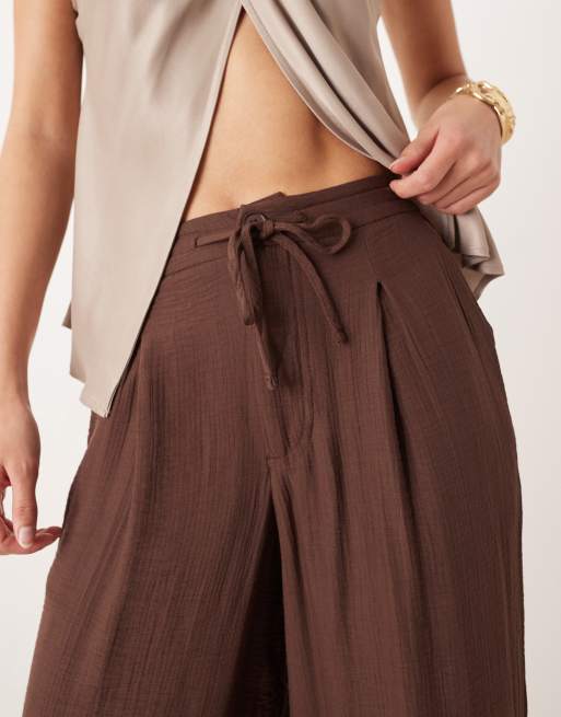 ASOS DESIGN Tall soft texture wide leg pants with contrast stitch in chocolate, 3 of 5