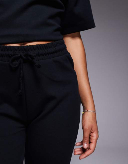 ASOS DESIGN Tall - Sorte joggingbukser med svaj og interlock-syninger - Del af sæt, 3 af 5