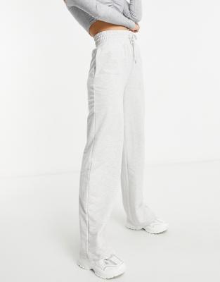 white joggers tall