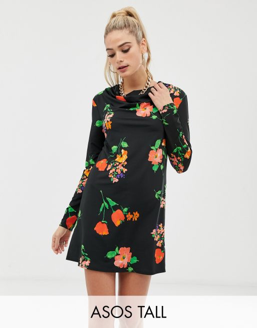 ASOS DESIGN – Tall – Sukienka o prostym kroju z kominowym dekoltem i długim rękawem, nadruk w kwiaty