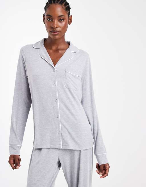 ASOS DESIGN Tall super soft long sleeve shirt & pants pajama set with contrast piping in gray, 2 of 4