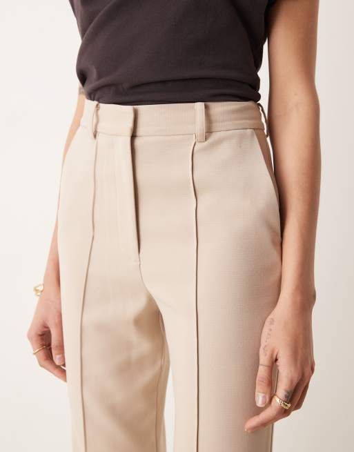 ASOS DESIGN Tall - Supersoepele elegante flare-broek in beige, 3 van 5
