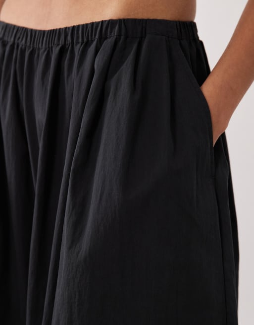 ASOS DESIGN Tall – Svarta byxor med supervida ben, 2 av 5