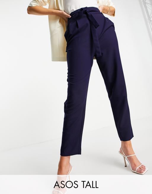 ASOS DESIGN – Tall – Szyte na miarę spodnie do kostek z nogawkami zwężanymi do dołu i wiązaniem w talii