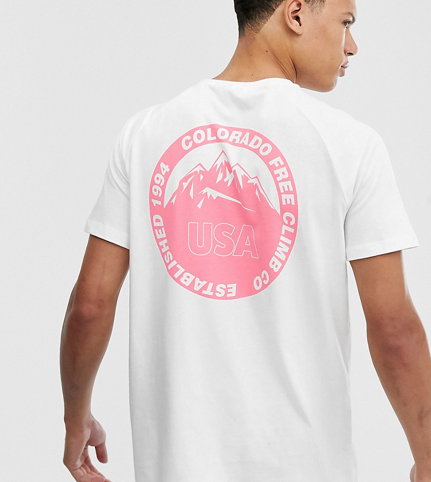 ASOS DESIGN Tall - T-shirt comoda con stampa di città sul retro-Bianco