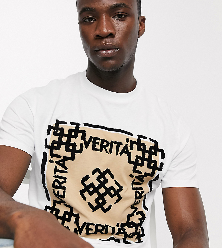 ASOS DESIGN Tall - T-shirt con dettaglio floccato e monogramma sul davanti-Bianco
