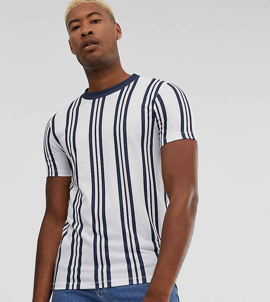 ASOS DESIGN Tall - T-shirt met verticale strepen in marineblauw en wit-Multi