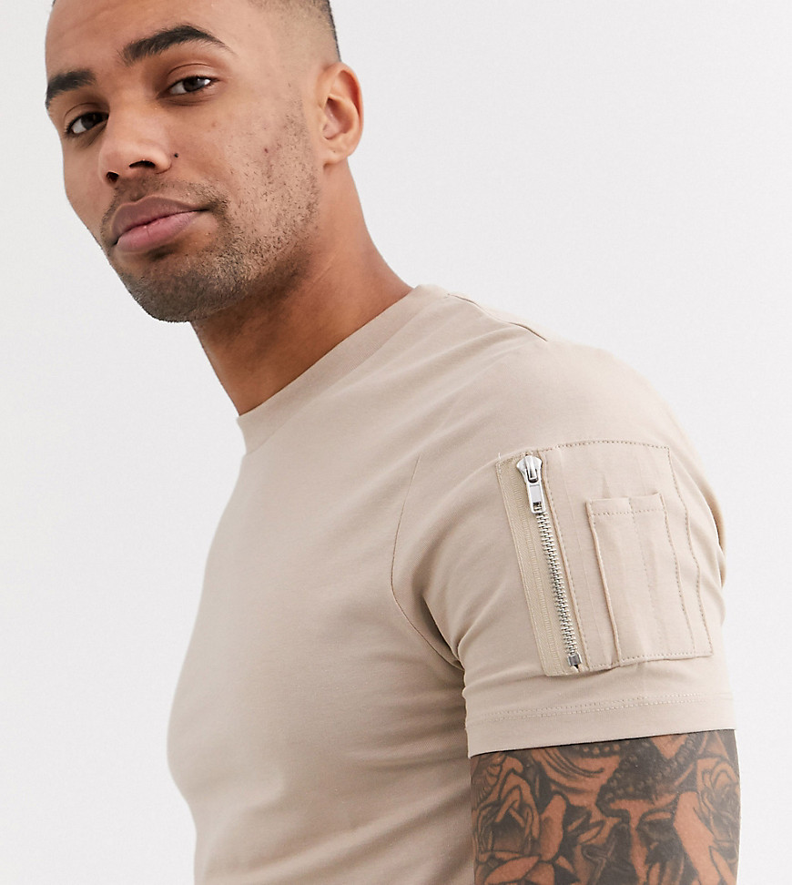 ASOS DESIGN Tall - T-shirt skinny beige con fondo arrotondato e tasca MA1