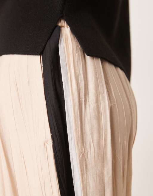 ASOS DESIGN Tall tailored contrast panel trousers in stone , 3 of 5