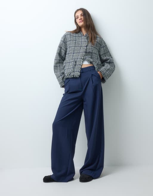 ASOS DESIGN Tall tailored low rise mensy pants in navy, 2 of 5