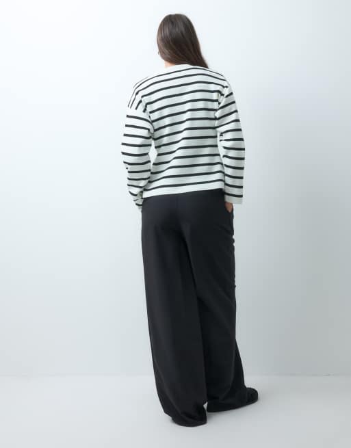 ASOS DESIGN Tall Tailored low rise mensy trouser in black, 4 of 5