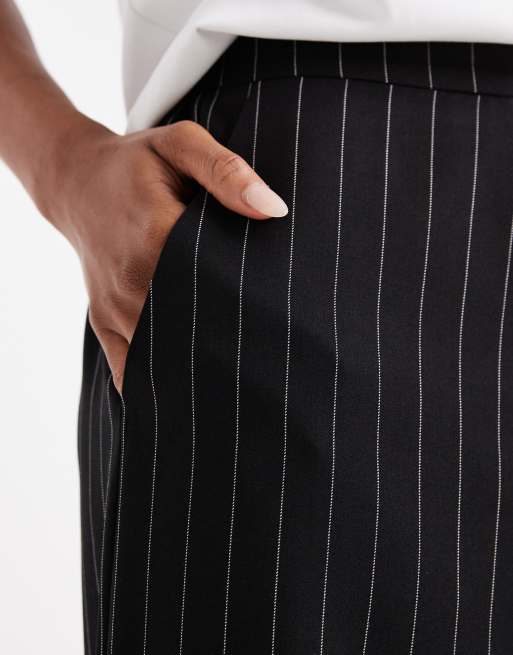 ASOS DESIGN Tall tailored relaxed straight leg trousers in black pinstripe, 5 of 5