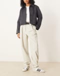 [ASOS DESIGN] ASOS DESIGN Tall tailored textured barrel leg pants with belt in off white-Neutral 14 off white