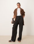 [ASOS DESIGN] ASOS DESIGN Tall tailored wide leg pants with pleat detail in black 14 Black