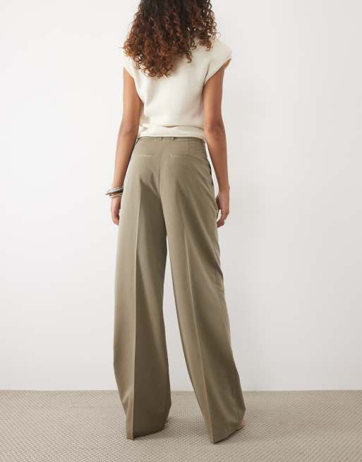 ASOS DESIGN Tall tailored wide leg pants with pleated detailing in heathered olive, 5 of 5