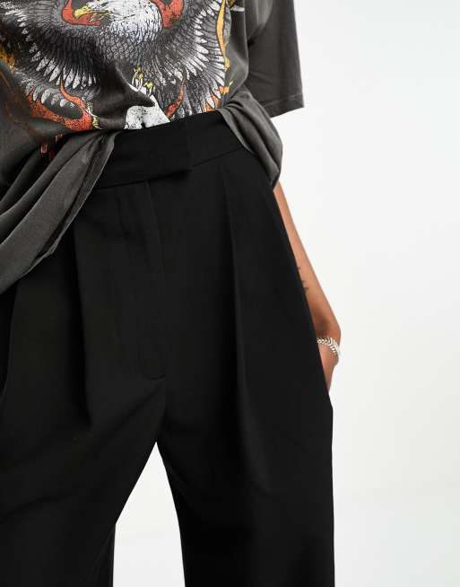 ASOS DESIGN Tall tailored wide leg trousers with pleat detail in black, 2 of 4