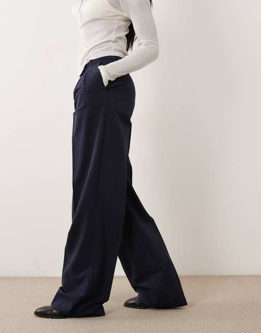 ASOS DESIGN Tall Tailored wide leg trousers with pleat detail in navy, 2 of 5