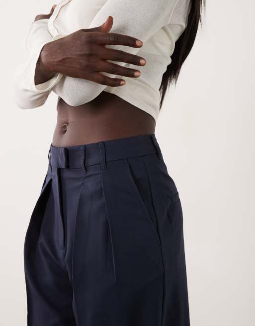 ASOS DESIGN Tall Tailored wide leg trousers with pleat detail in navy, 5 of 5