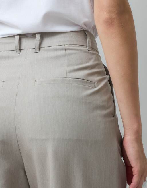ASOS DESIGN Tall tailored wide leg trousers with pleat detail in sand marl, 5 of 5