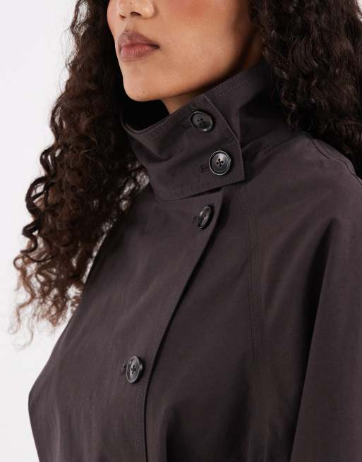 ASOS DESIGN Tall – Trenchcoat in Schokobraun mit Bindegürtel und Stehkragen, 3 von 4