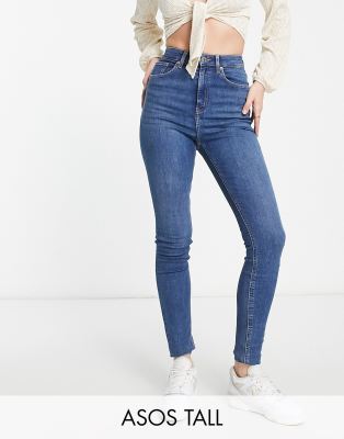 ASOS DESIGN Tall - Ultimate - Eng geschnittene Jeans in authentischem Mittelblau