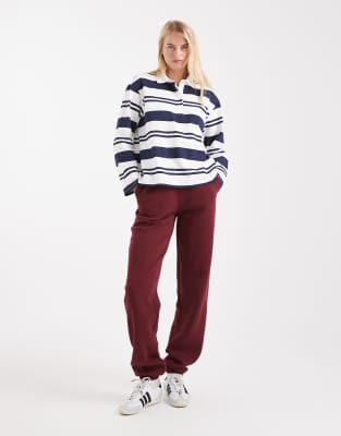 ASOS DESIGN Tall - Ultimate - Pantalon de jogging resserré aux chevilles à envers brossé - Bordeaux-Rouge XS