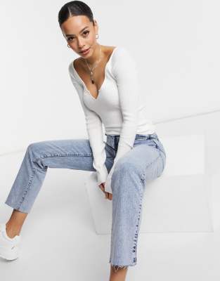 tall v neck jumper