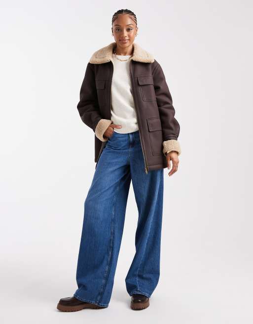 ASOS DESIGN Tall – Verstärkte Jacke aus Kunstleder in Schokobraun mit mittlerer Länge, 2 von 4