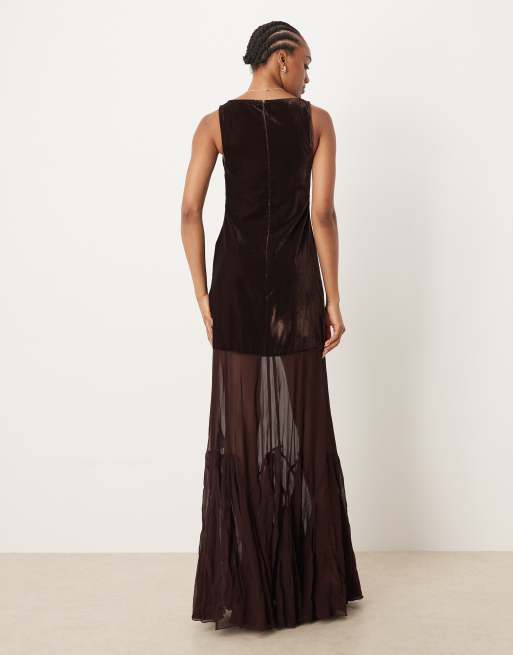 ASOS DESIGN Tall - Vestito lungo in velluto marrone con gonna godet trasparente e vita scesa, 2 di 4