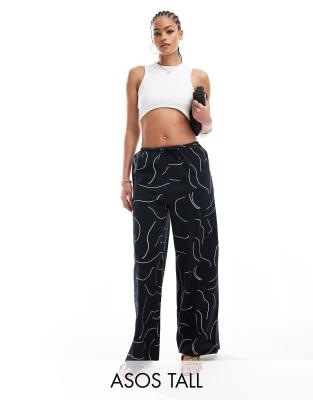 ASOS DESIGN Tall - Weite Leinenmix-Hose in Schwarz-Weiß mit Print, Kombiteil-Bunt