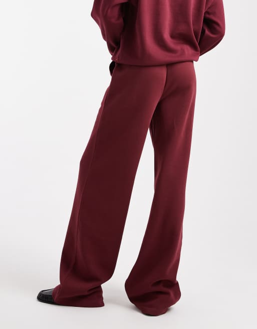 ASOS DESIGN Tall wide leg brushback jogger in burgundy, 3 of 5