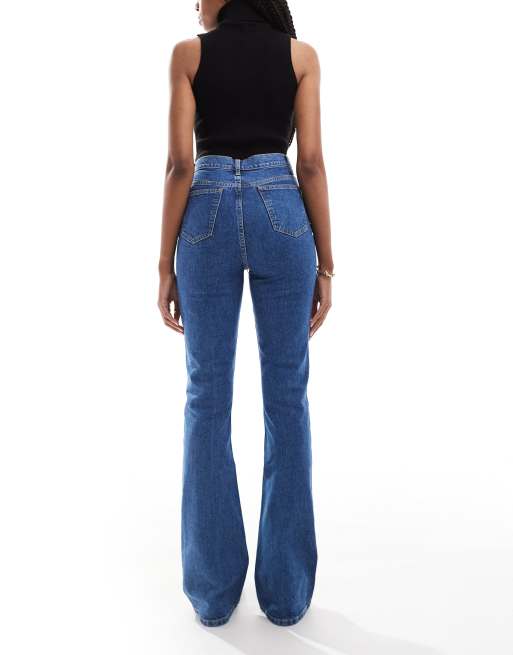 ASOS DESIGN Tall - Wijd uitlopende jeans met halfhoge taille in middenblauw, 4 van 5