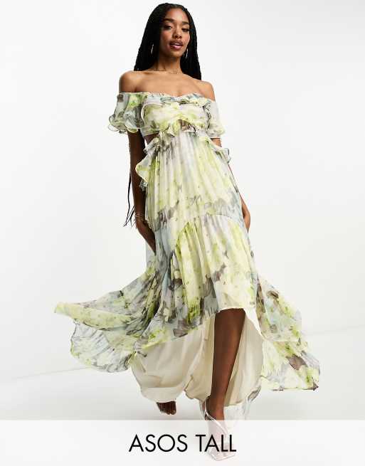 ASOS DESIGN Tall – Zielona sukienka maxi w kwiatowy wzór z odsłoniętymi ramionami, falbanami, wycięciem i asymetrycznym dołem