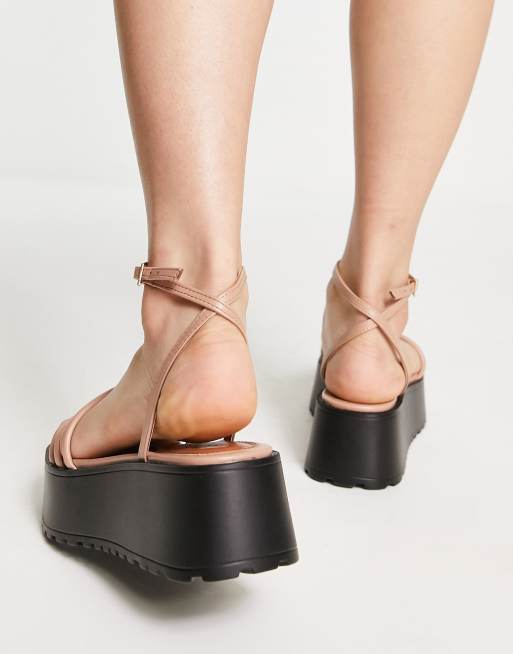 ASOS DESIGN – Talla – Beige flatform-sandaler med smala remmar , 4 av 4