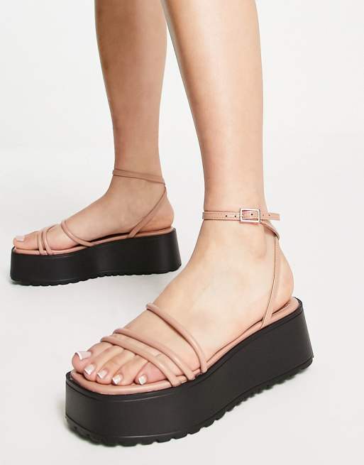 ASOS DESIGN - Talla - Sandalen mer plateauzool en bandjes in beige 
