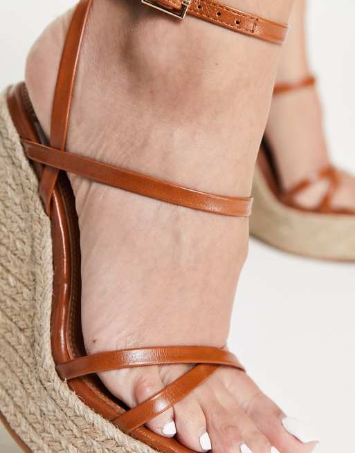 Strappy 2024 brown wedges