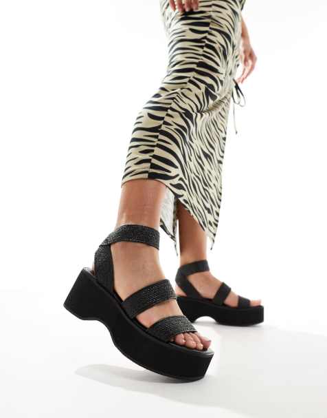 ASOS DESIGN - Tangle - Sorte sandaler med chunky kilehæl og elastiske remme - view 1