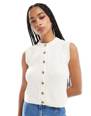 ASOS DESIGN - Tanktop aus Bouclé-Strick in Ecru-Weiß