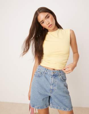 ASOS DESIGN - Tanktop aus Polyamid in Gelb mit Raffung