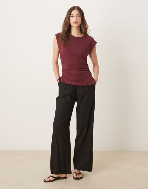 ASOS DESIGN - Tanktop met korsettaille en scherpe schouder in rood, 2 van 4