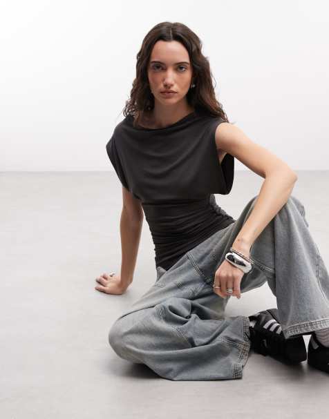 ASOS DESIGN - Tanktop met ruimvallende hals en gerimpelde taille in zwart - view 1