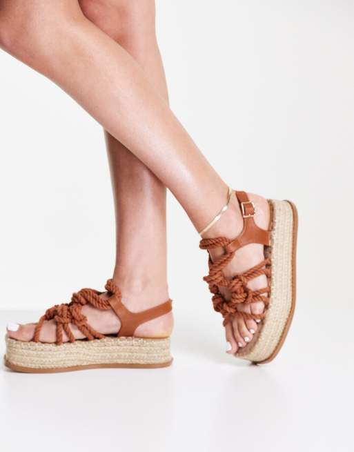 ASOS DESIGN – Tape – Bruna sandaler med flatform-sula och repdetaljer, 2 av 4