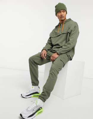 tapered cargo sweatpants
