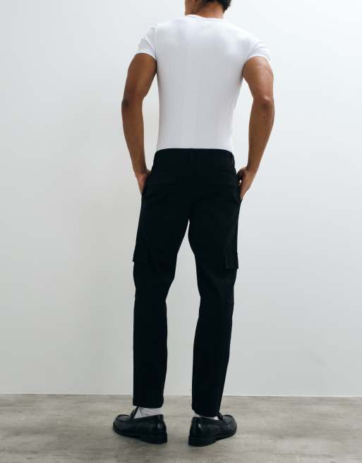 ASOS DESIGN tapered cargo trousers in black, 3 of 5