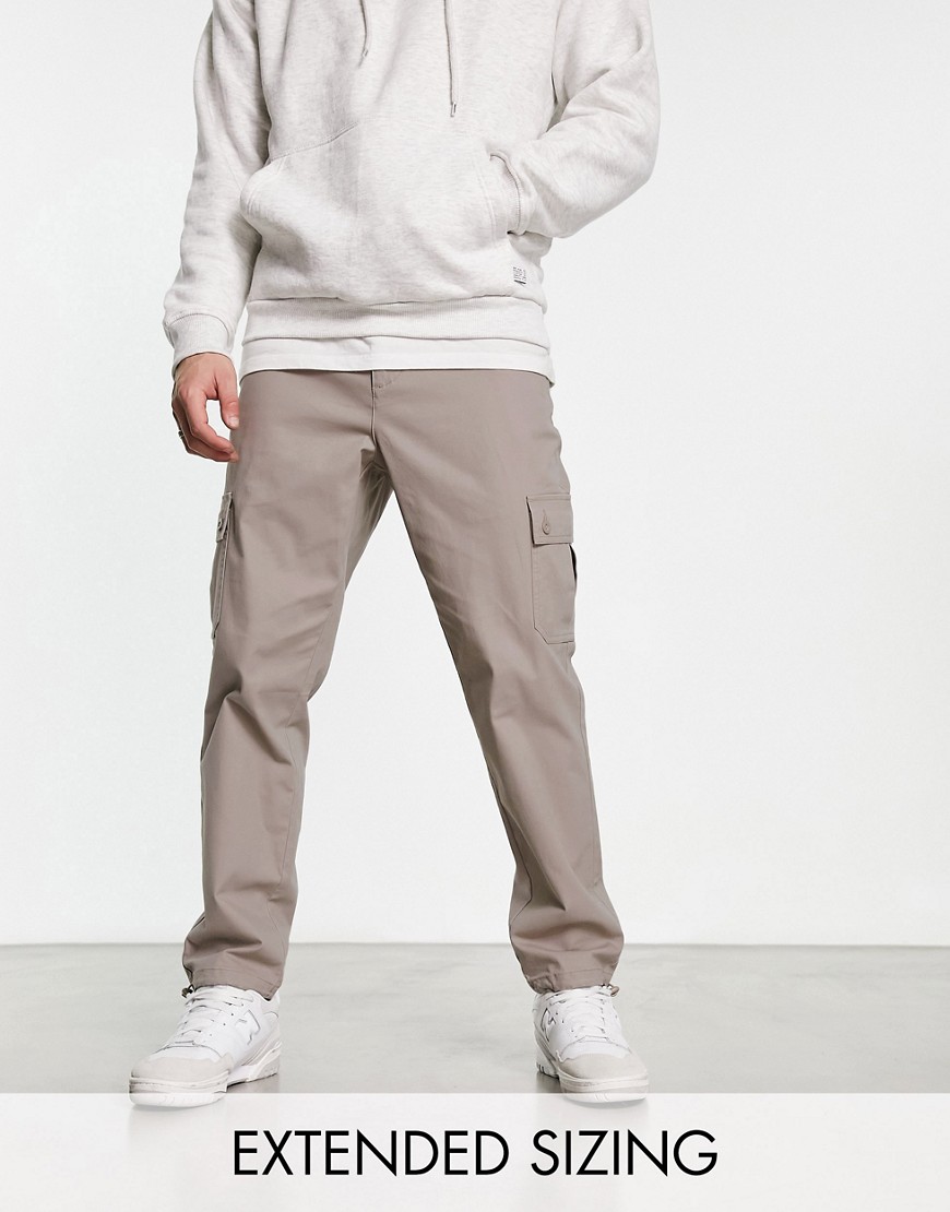 ASOS DESIGN tapered cargo trousers in brown-Neutral