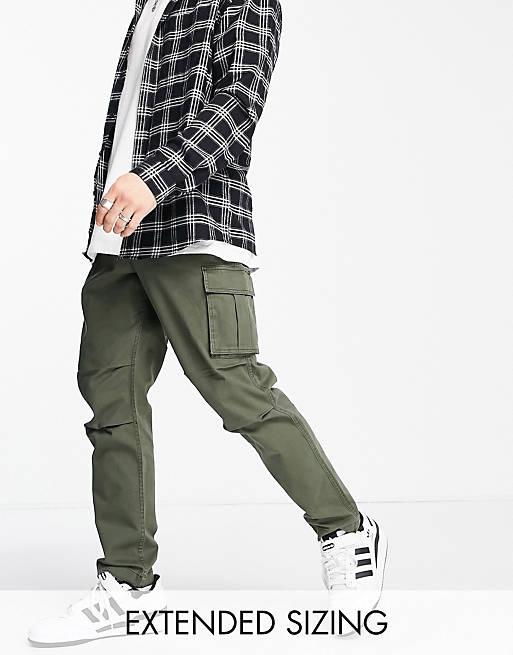 ASOS DESIGN tapered cargo trousers in khaki with 3D pockets