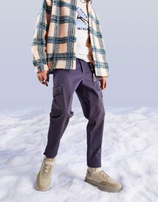 ASOS DESIGN tapered cargo trousers in washed navy with keyring - ASOS Price Checker