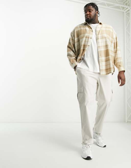 ASOS DESIGN tapered cargos in light grey, 3 of 4