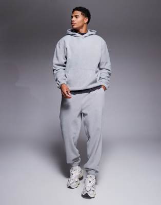 tapered fleece sweatpants in gray heather